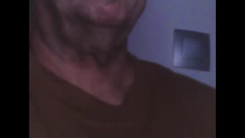 Snapshot of antonioxx454 chatting on 10/31/25, 06:20 AntonioyJesy online show from 10/31/25, 06:20