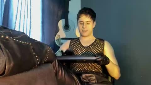 antonnello_ online show from 12/19/25, 04:14