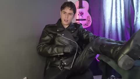 Snapshot of antonnello_ chatting on 04/24/26, 05:59 antonnello_ online show from 04/24/26, 05:59