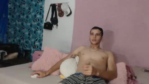 karol y antony online show from 02/03/25, 05:18