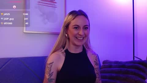 Snapshot of anttoniia chatting on 02/18/25, 02:38 Antonia online show from 02/18/25, 02:38