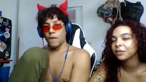 AnuarDHM online show from 11/06/25, 05:47