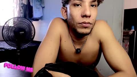 AnuarDHM online show from 12/19/25, 06:37