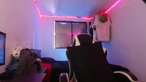 AnuarDHM online show from 01/06/26, 04:00