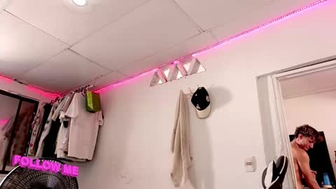 AnuarDHM online show from 01/07/26, 02:52