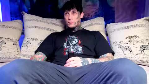 Tom online show from 01/07/26, 06:16