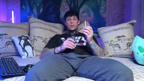 Tom online show from 01/14/26, 05:57