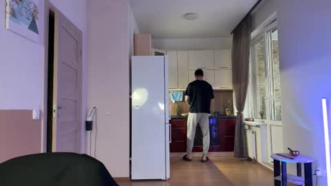 Tom online show from 03/03/26, 05:13