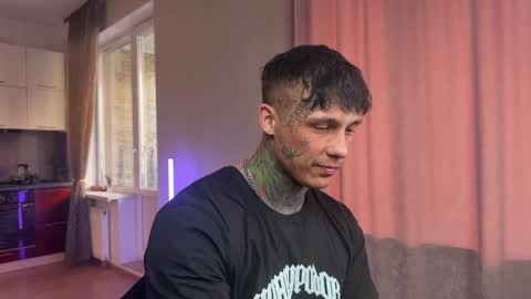 Tom online show from 04/11/26, 02:10