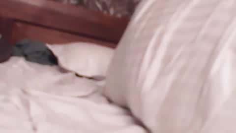 Snapshot of anupam373 chatting on 10/11/25, 12:43 anupam373 online show from 10/11/25, 12:43