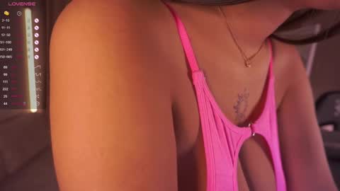  Sunday - start 0400 PM GMT -4 online show from 10/01/25, 08:59