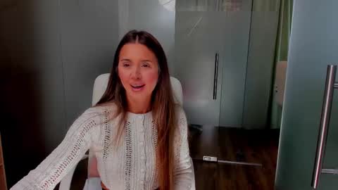 Anya online show from 02/10/25, 12:08