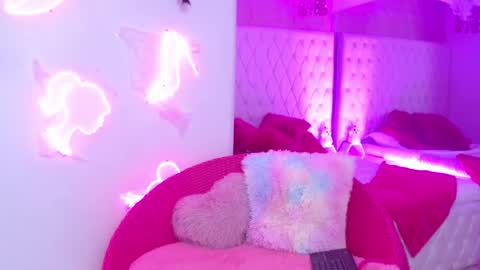 anyawink online show from 11/01/25, 05:09