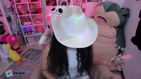 Any online show from 12/03/25, 03:03