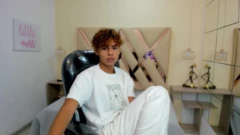 anyelotwink online show from 01/14/26, 02:33