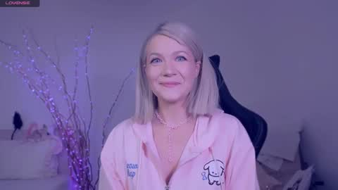 Anykitty online show from 12/10/24, 11:43