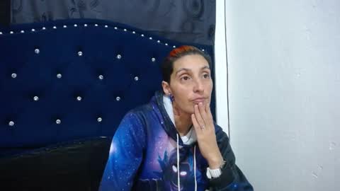 anyu online show from 12/11/24, 10:25