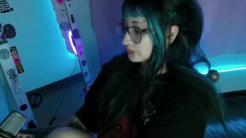 Snapshot of aoi_dandelion chatting on 10/27/25, 12:36 aoi_dandelion online show from 10/27/25, 12:36