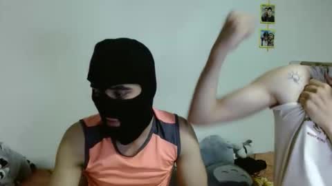 apache_710 online show from 11/22/25, 11:59