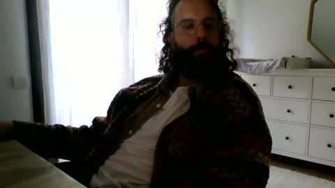 Snapshot of apc_3 chatting on 12/04/24, 08:56 apc_3 online show from 12/04/24, 08:56