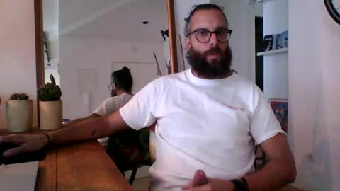 apc_3 online show from 11/19/25, 12:05