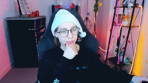 APHEX QUEEN online show from 12/25/24, 06:09