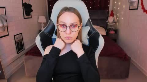 APHEX QUEEN online show from 02/10/25, 02:16