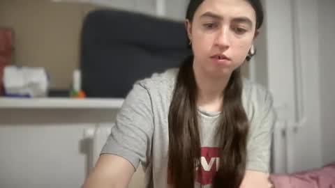 aphr0dite22 online show from 03/25/26, 11:33