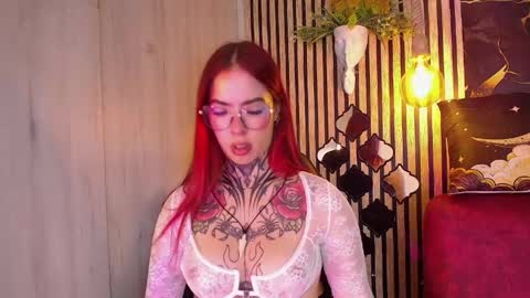 aphrodite__bloom online show from 05/17/26, 09:00