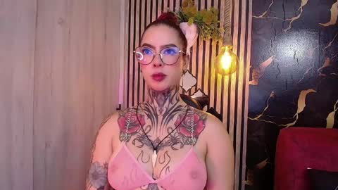 aphrodite__bloom online show from 05/25/26, 09:43