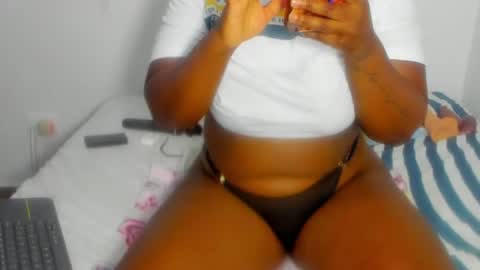 Snapshot of aphrodites_ass chatting on 07/13/26, 08:28 Tati Colombian online show from 07/13/26, 08:28