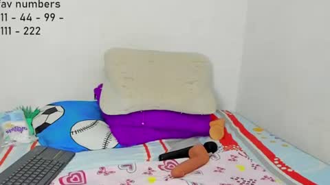 Snapshot of aphrodites_ass chatting on 08/05/26, 05:10 Tati Colombian online show from 08/05/26, 05:10