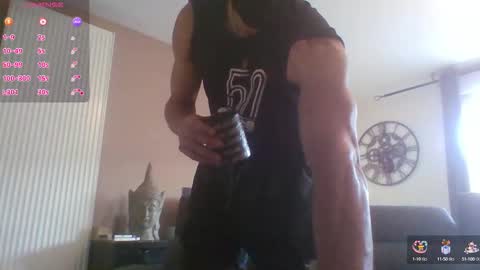 Snapshot of apollonfitx_69 chatting on 10/08/25, 04:26 apollonfitx_69 online show from 10/08/25, 04:26