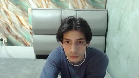 Apolo online show from 10/12/25, 09:03