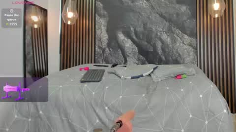 Snapshot of apolo_bianco_ chatting on 06/12/26, 05:56 APOLO online show from 06/12/26, 05:56