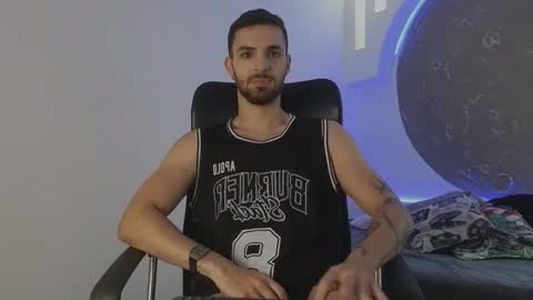 Apolo Lux  online show from 02/08/26, 08:34