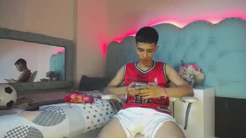 Snapshot of apolo_richards chatting on 02/14/26, 08:38 Apolo Richards online show from 02/14/26, 08:38