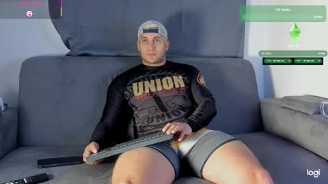 apolo_strange online show from 12/04/25, 09:34