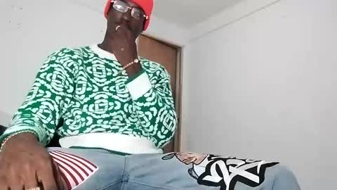 apoloblackbig online show from 10/12/25, 03:27