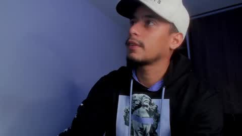 TONY INDEPENDENT MODEL online show from 01/01/25, 03:34