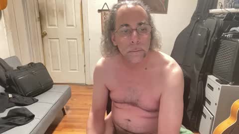 Snapshot of apostrphy chatting on 02/14/26, 12:07 Apostrphy online show from 02/14/26, 12:07