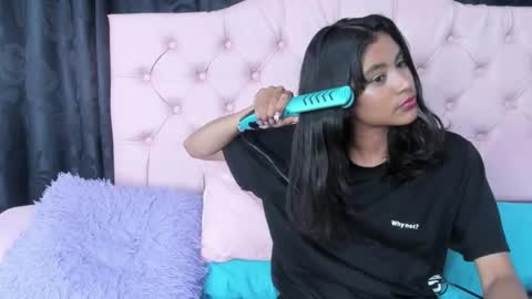 Snapshot of applehot_lr chatting on 02/08/25, 08:31 sofi y kevin online show from 02/08/25, 08:31