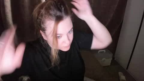 appleyummybuns online show from 05/01/26, 10:42