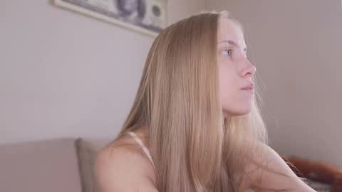  REYNA  my friend   online show from 06/06/26, 03:28