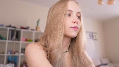  REYNA  my friend   online show from 06/22/26, 03:09