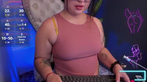 apprilfoxx online show from 11/24/25, 12:38