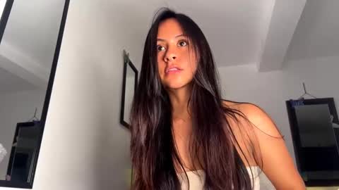 Anny online show from 10/12/25, 02:43