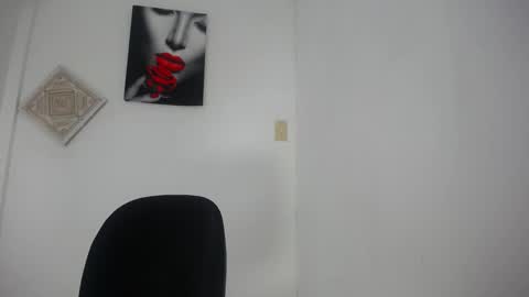 Aprhillove online show from 12/17/24, 07:40