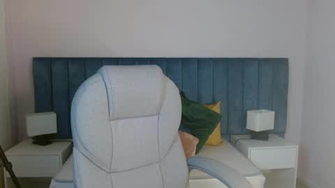 April Bunny online show from 12/31/24, 05:40