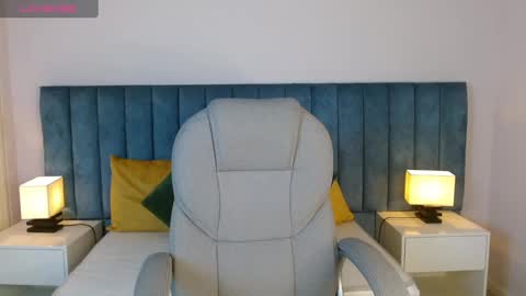 April Bunny online show from 03/03/25, 09:15